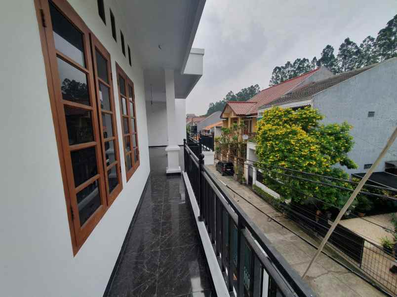 dijual rumah jl lingkar duren sawit