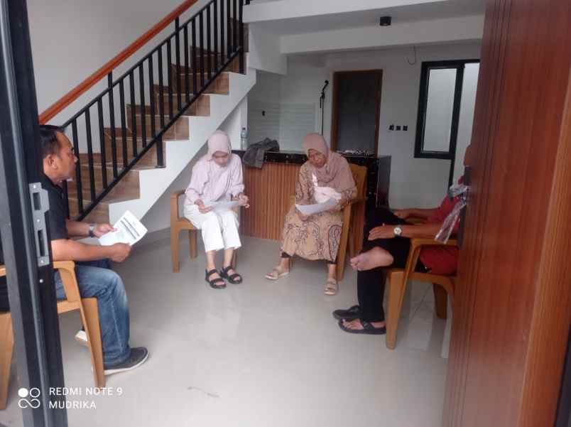 dijual rumah jl pabuaran jatirangon