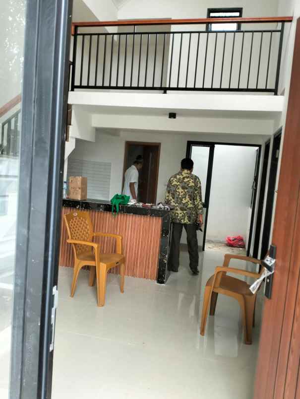dijual rumah jl pabuaran jatirangon