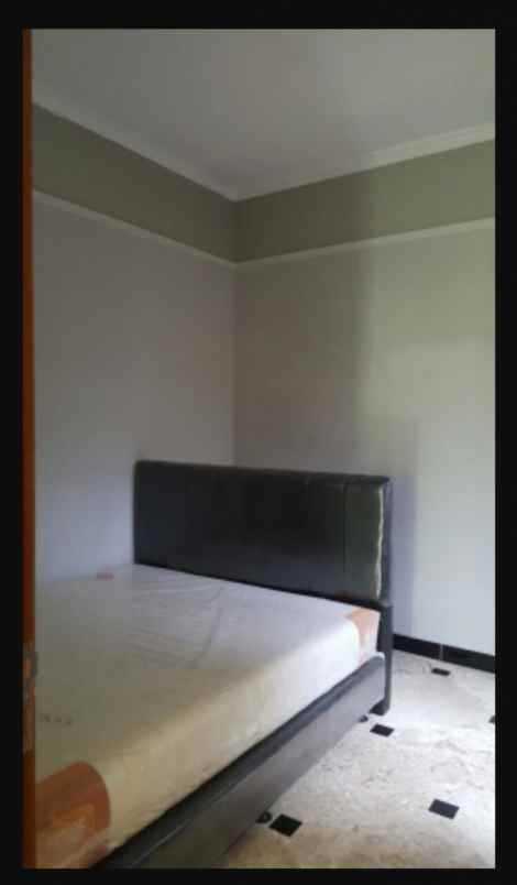 dijual rumah jl pangrango jatibening