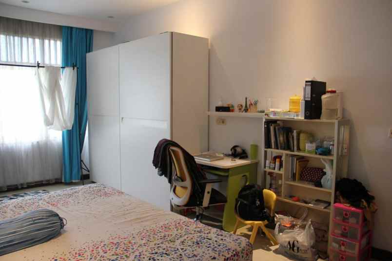 dijual rumah jl permata hijau grogol