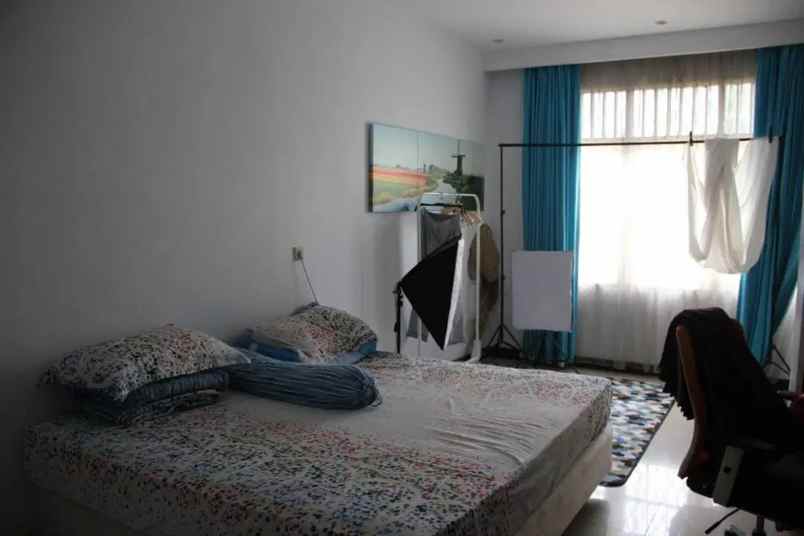 dijual rumah jl permata hijau grogol