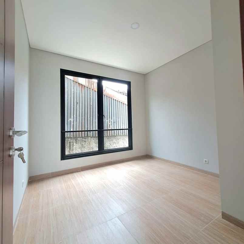 dijual rumah jl pondok labu cilandak