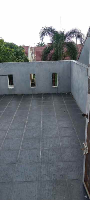 dijual rumah jl purwodadi