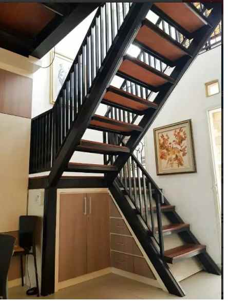 dijual rumah jl raya baru no 1 bukit