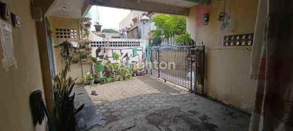 dijual rumah jl raya condet batu ampar