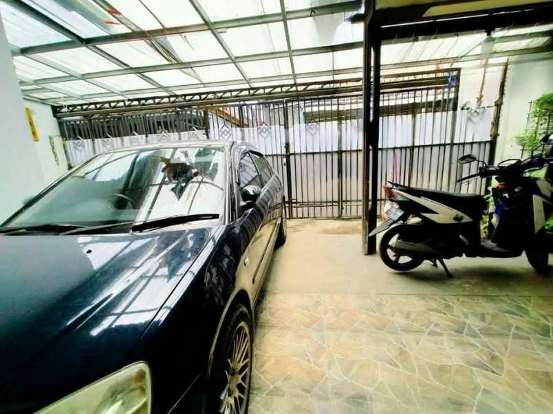 dijual rumah jl soma kiaracondong bandung