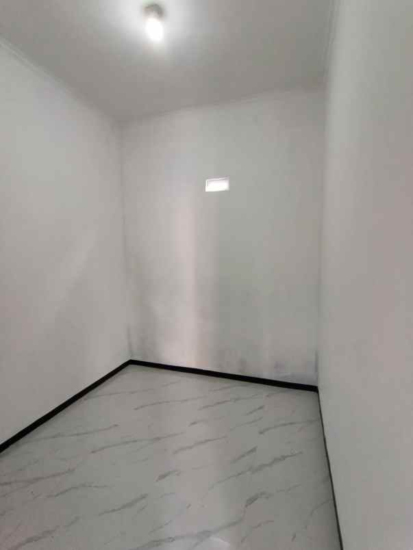 dijual rumah jln bojongwaru rancamulya