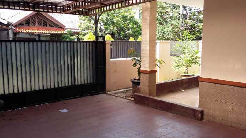 dijual rumah jln larangan indah raya