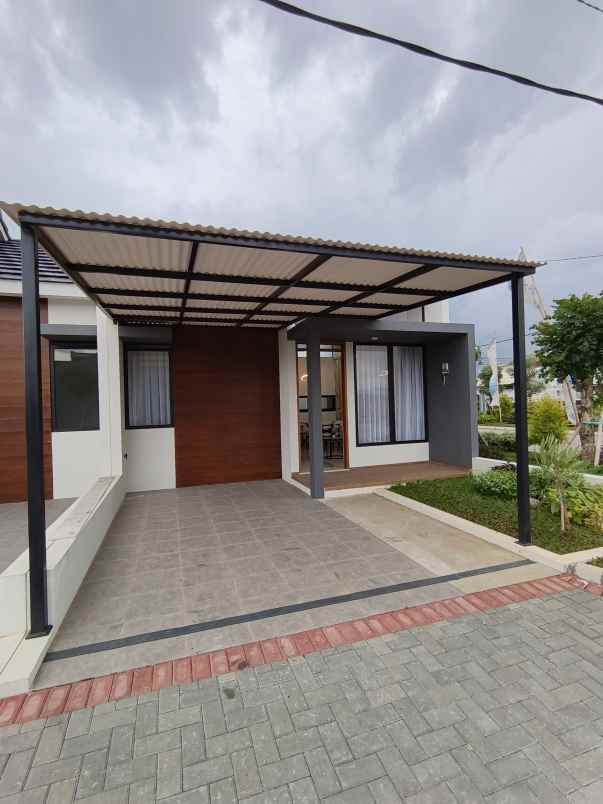 dijual rumah jln mayang tegalluar