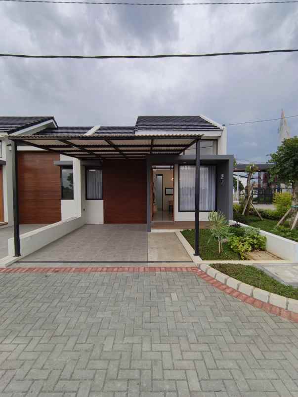 dijual rumah jln mayang tegalluar