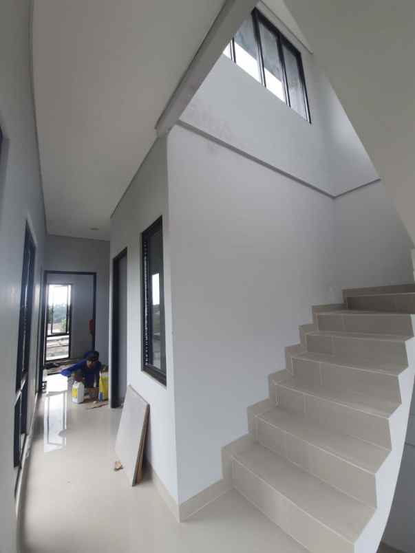 dijual rumah jln raya pondok labu