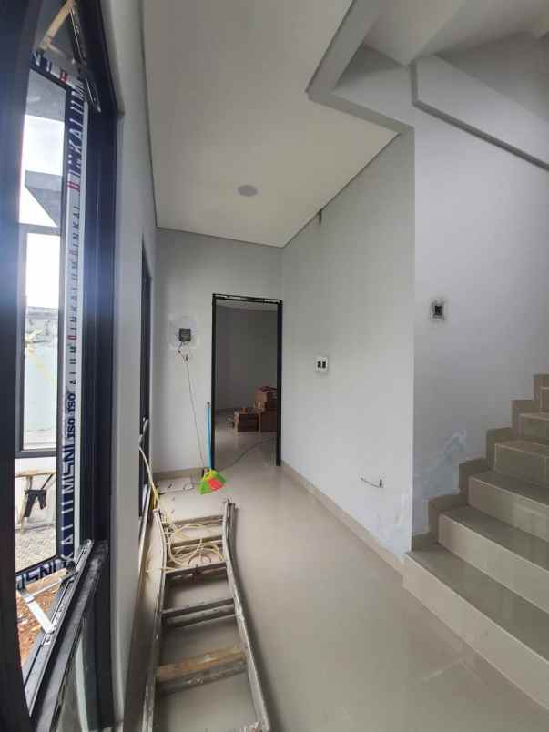 dijual rumah jln raya pondok labu