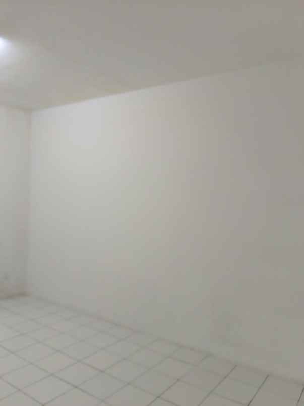 dijual rumah johar baru