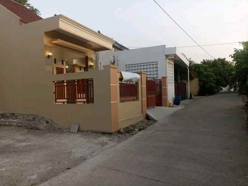 dijual rumah kalitirto