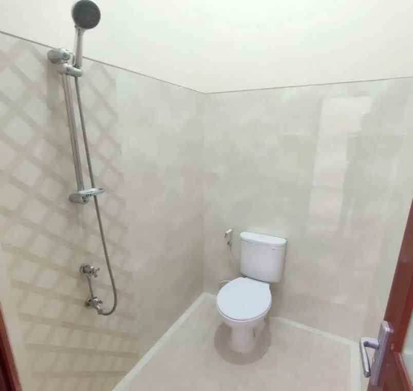 dijual rumah kalitirto