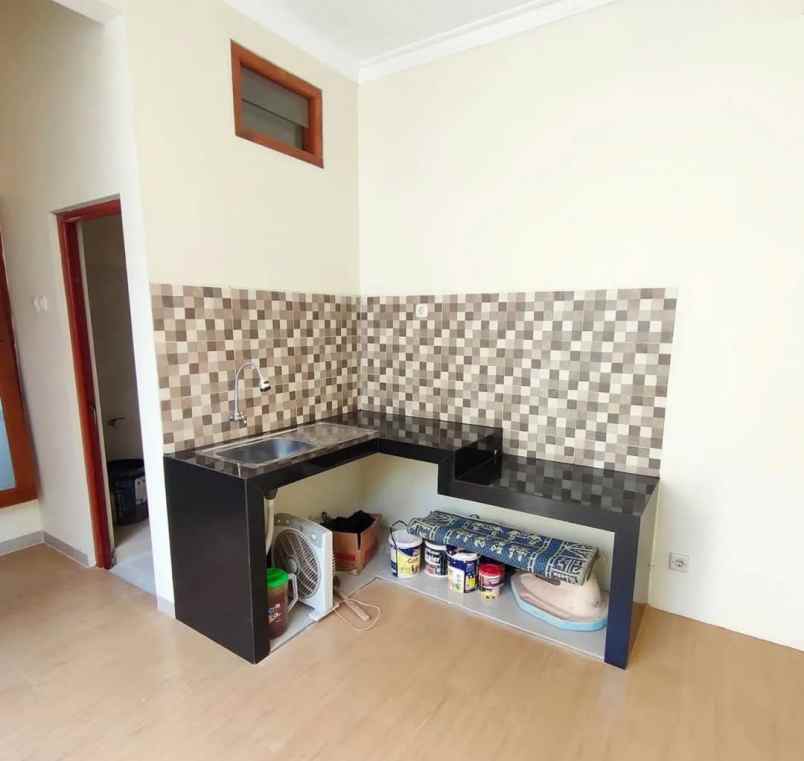 dijual rumah kalitirto