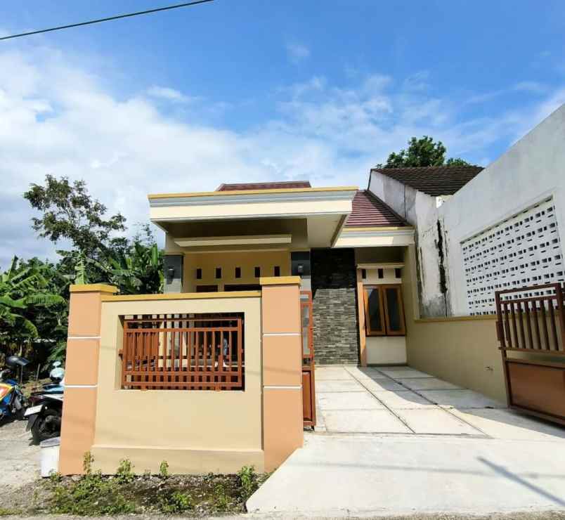 dijual rumah kalitirto