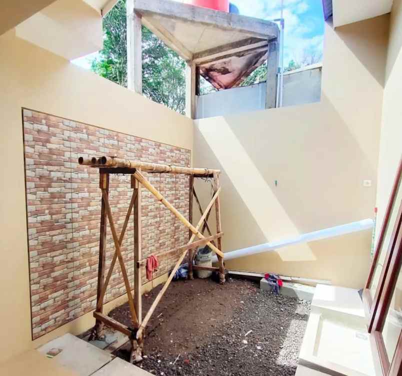 dijual rumah kalitirto