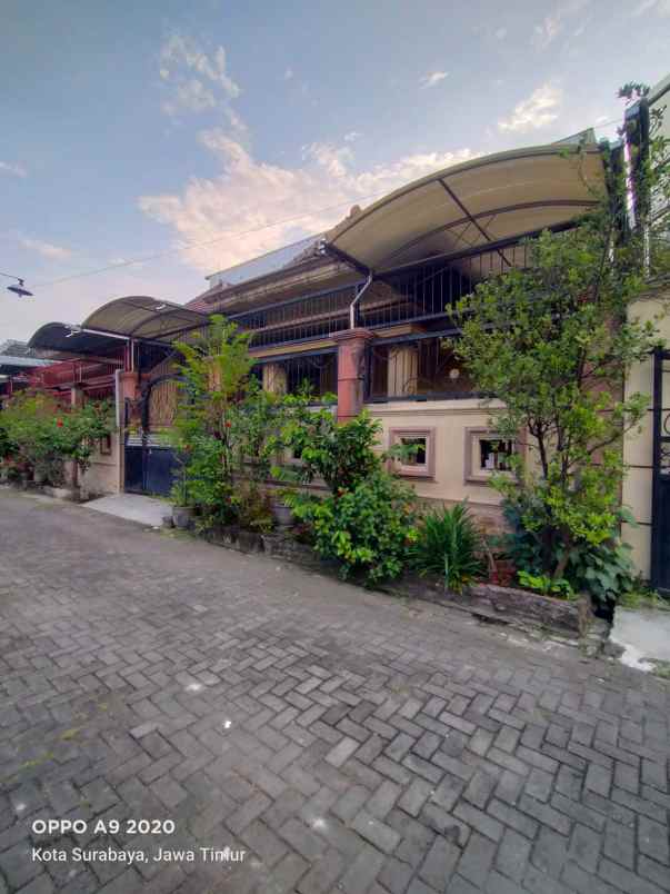 dijual rumah karang asem