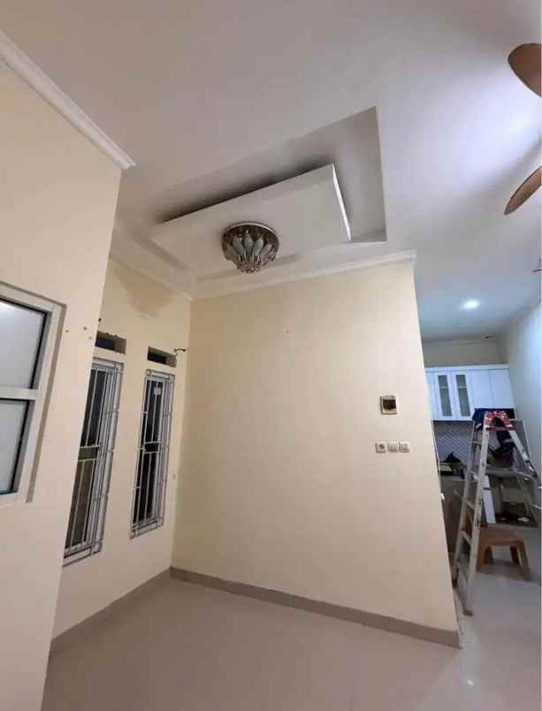 dijual rumah kebayoran lama