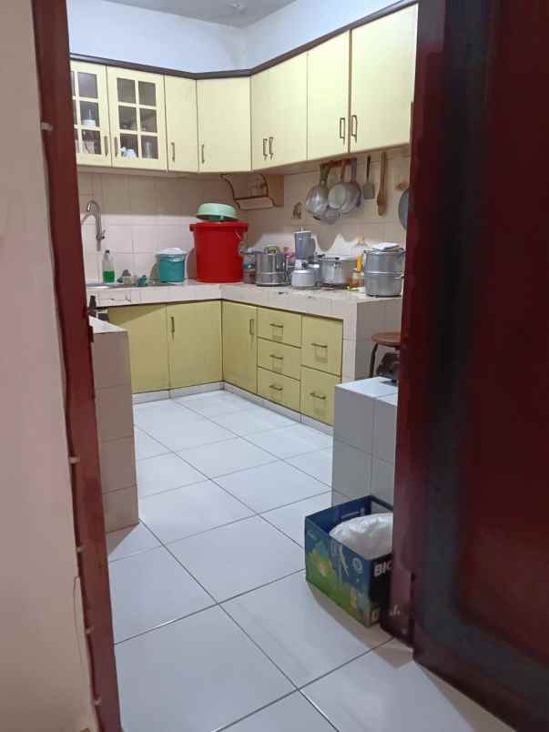 dijual rumah kebon baru tebet