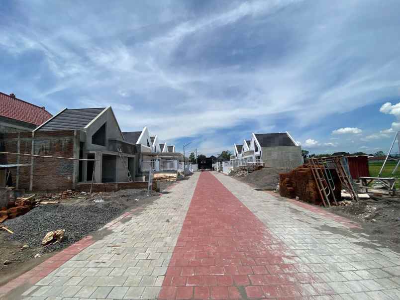 dijual rumah kebondalem lor prambanan