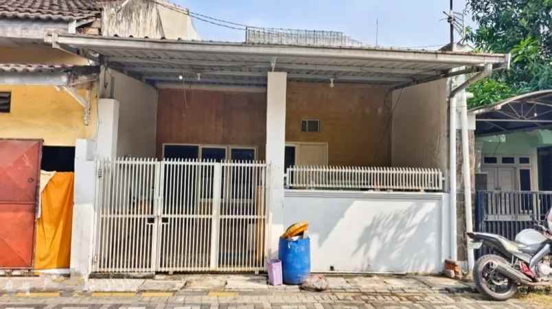 dijual rumah kebraon