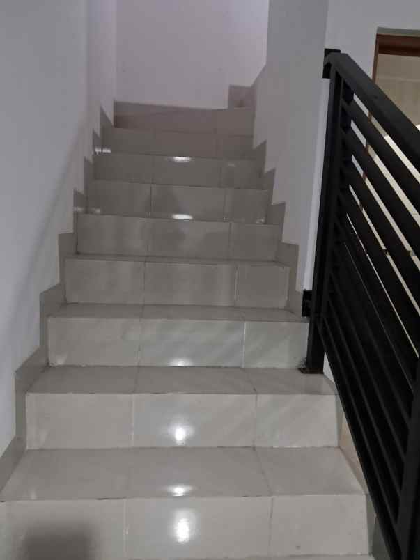 dijual rumah kelapa gading