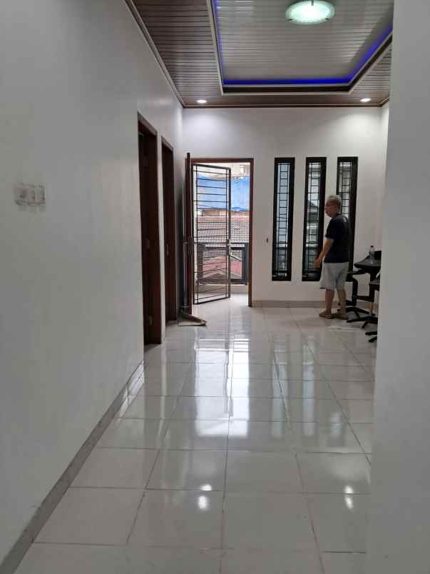 dijual rumah kelapa gading