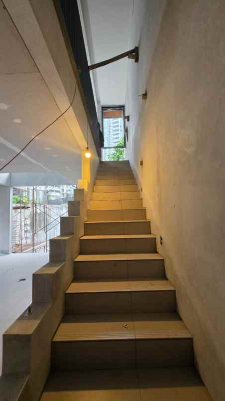 dijual rumah kemang bangka