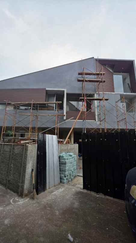 dijual rumah kemang bangka