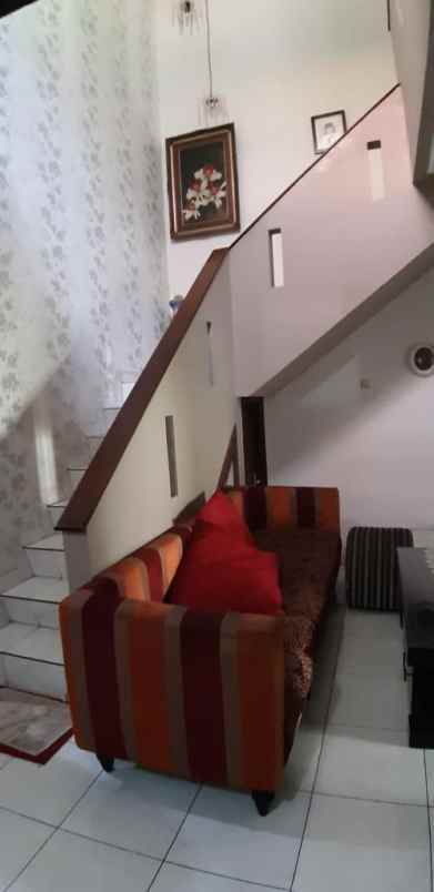 dijual rumah kemang pratama 3