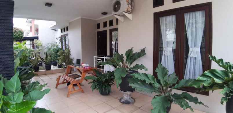 dijual rumah kemang pratama 3
