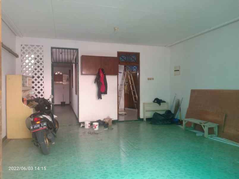 dijual rumah kemang selatan bangka