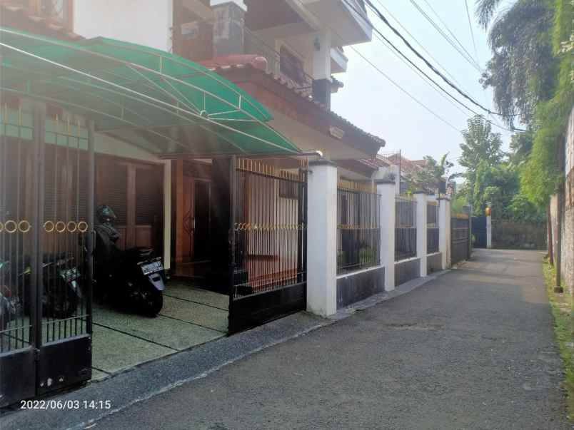 dijual rumah kemang selatan bangka