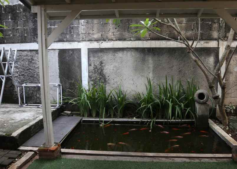 dijual rumah kencana loka lokasi bsd tangerang selatan