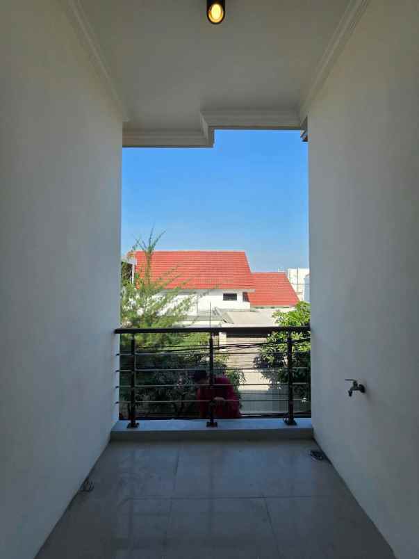 dijual rumah kenjeran