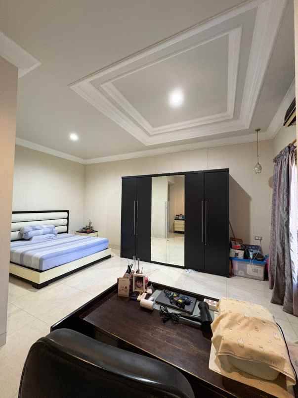 dijual rumah klampis