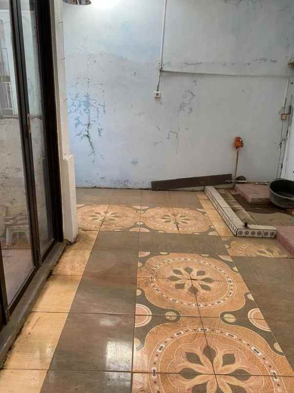 dijual rumah komp buana citra ciwastra