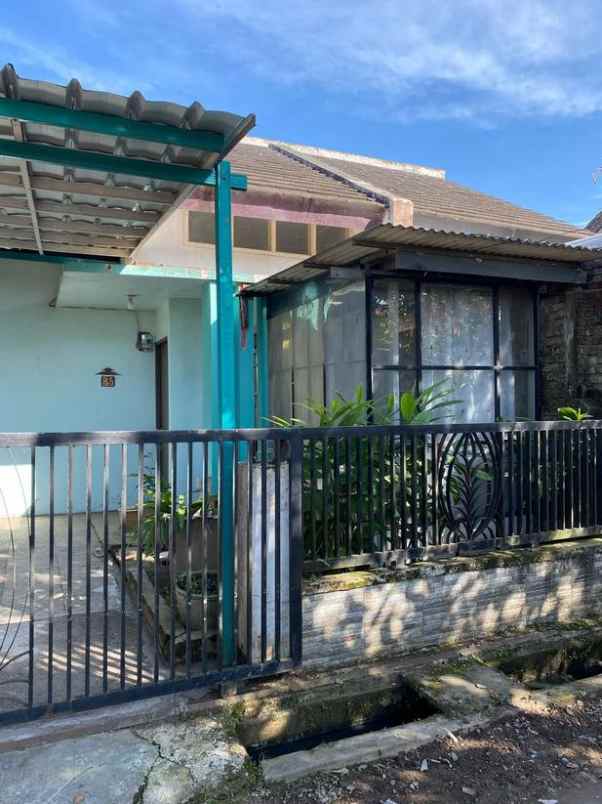dijual rumah komp buana citra ciwastra