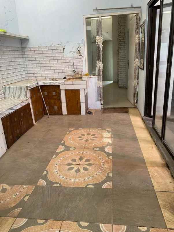 dijual rumah komp buana citra ciwastra