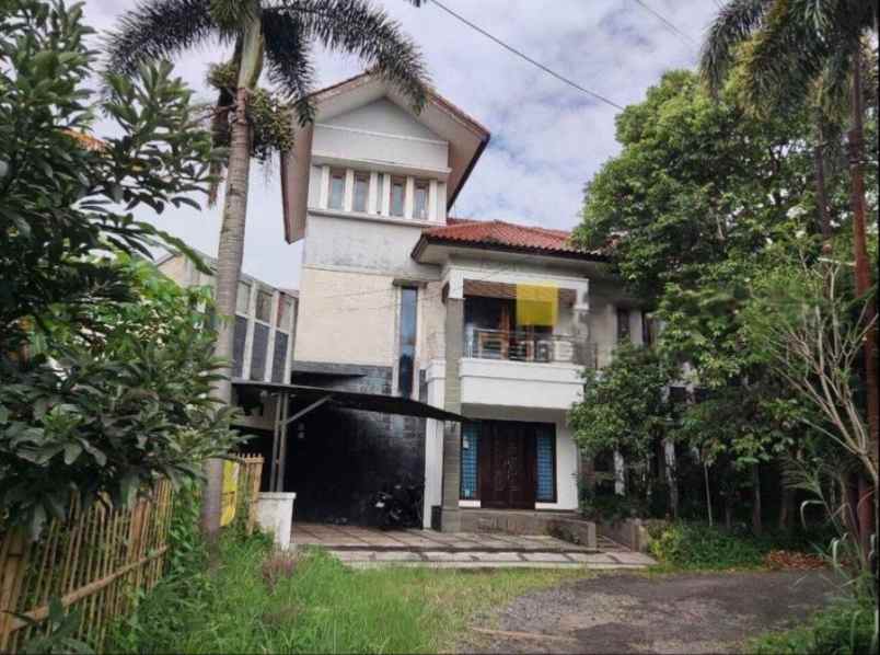 dijual rumah komplek abadi regency
