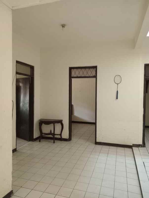 dijual rumah komplek arcamanik endah