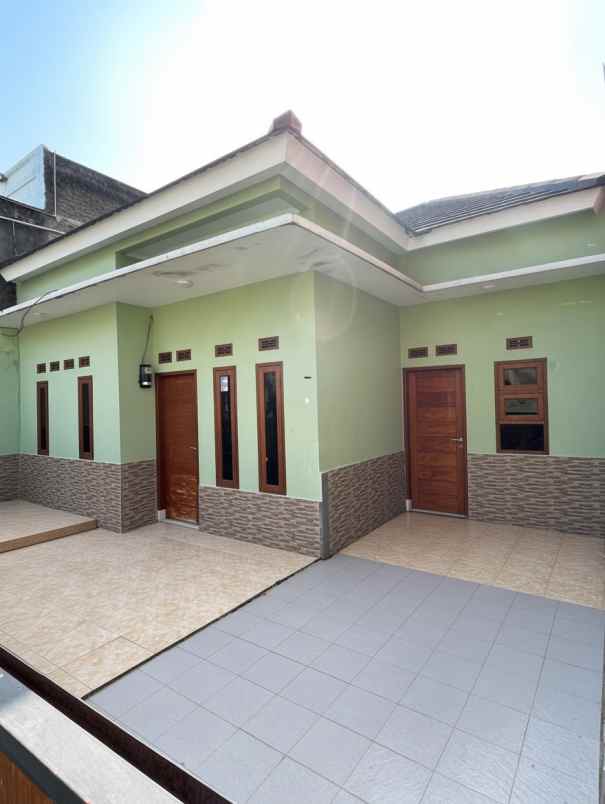 dijual rumah komplek bumi panyileukan