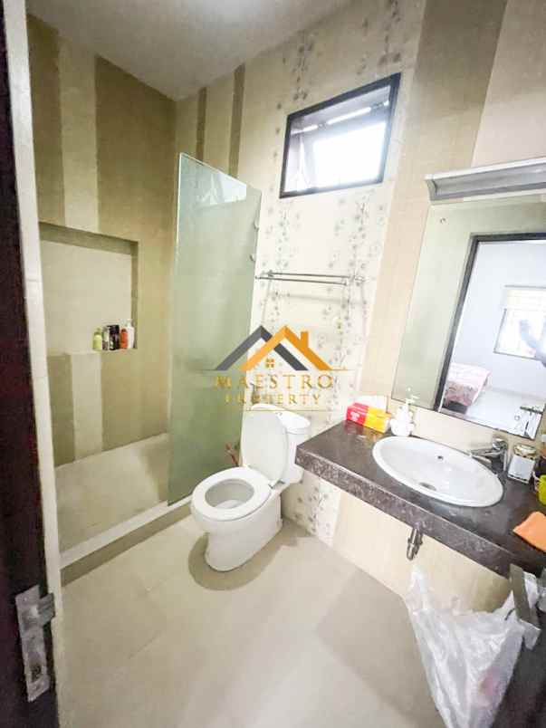 dijual rumah komplek cemara asri jalan