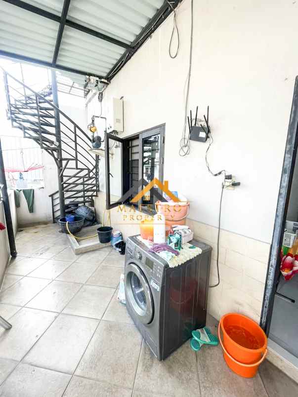 dijual rumah komplek cemara asri jalan