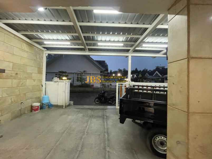 dijual rumah komplek cemara hijau jalan