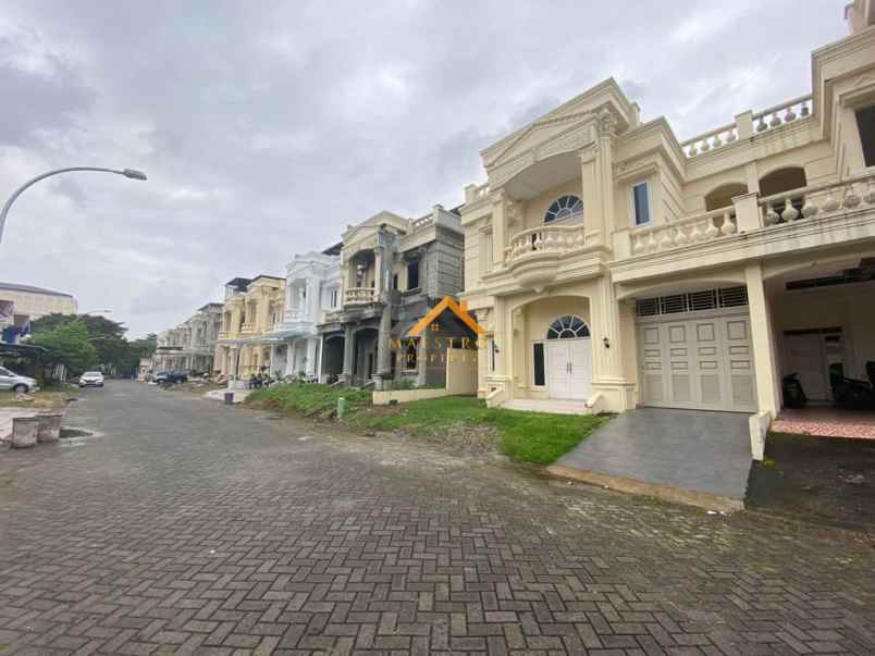 dijual rumah komplek citra garden