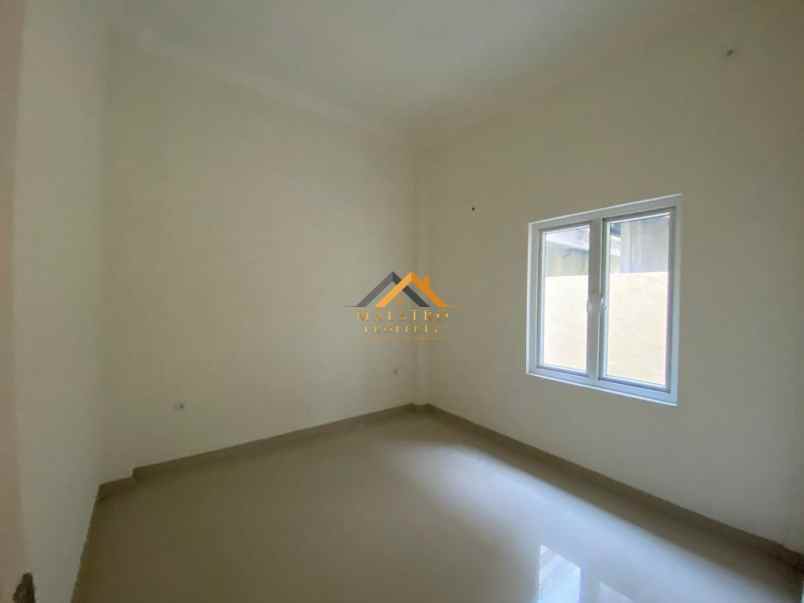 dijual rumah komplek citra garden